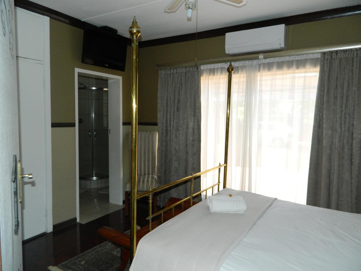 Guest House Gabby Клерксдорп Екстериор снимка
