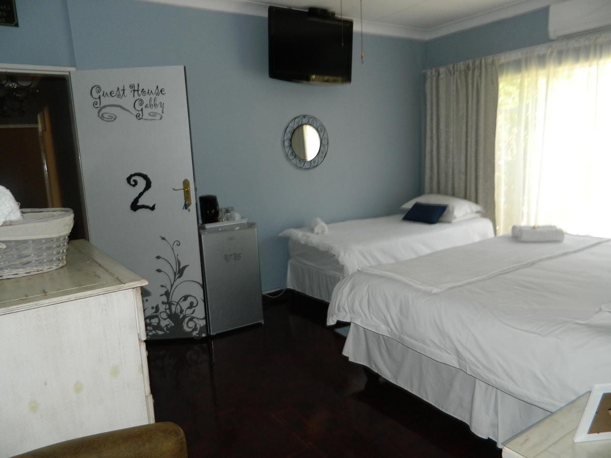 Guest House Gabby Клерксдорп Екстериор снимка